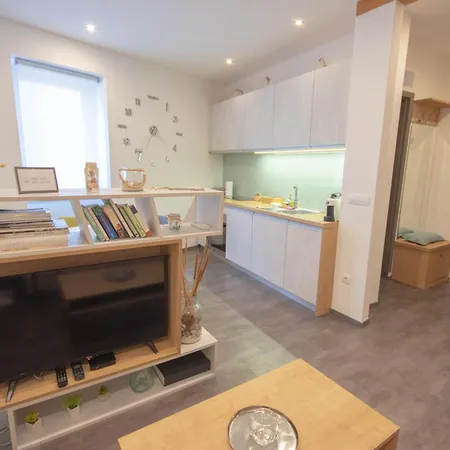 L'arcobaleno Apartment *