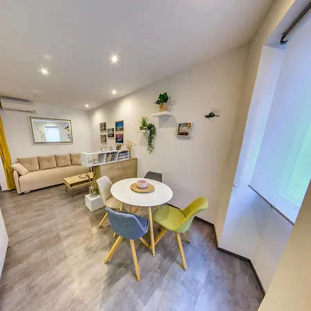 Apartment L'arcobaleno *